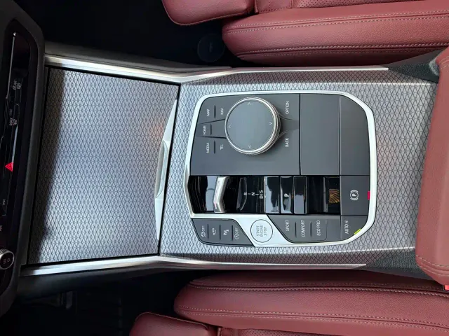 BMW 3 Series — Фото автомобиля 9