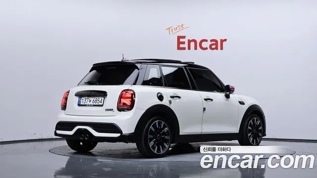 MINI Cooper — Фото автомобиля 2