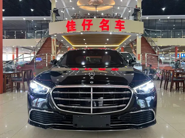 Mercedes-Benz S-Class — Фото автомобиля 2