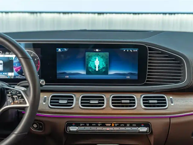 Mercedes-Benz GLE-Class — Фото автомобиля 14