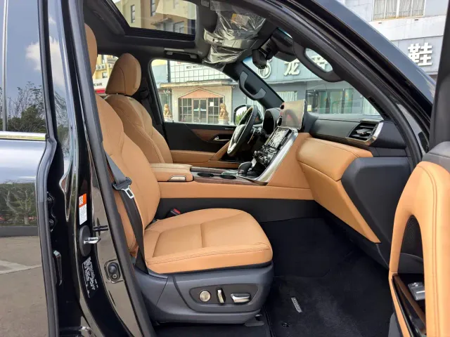 Lexus LX — Фото автомобиля 7