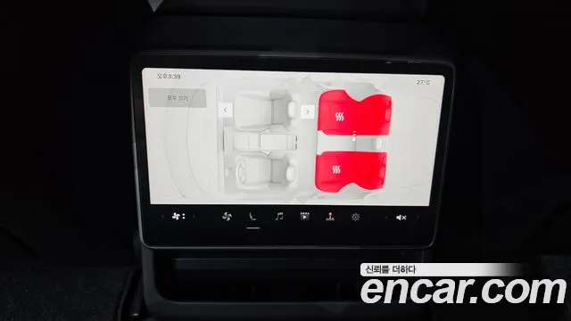 Tesla Model 3 — Фото автомобиля 27