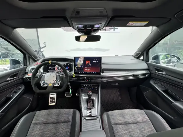 Volkswagen Golf GTI — Фото автомобиля 13