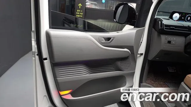 Hyundai Staria Staria Lounge 9 мест — Фото автомобиля 24