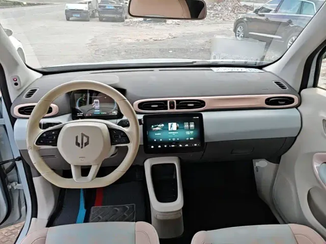 Leapmotor T03 — Фото автомобиля 9