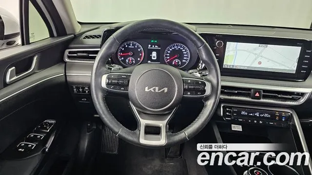 Kia K5 Generation 3 — Фото автомобиля 13