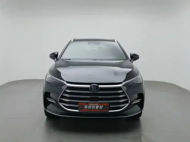 BYD Tang — Фото автомобиля 3