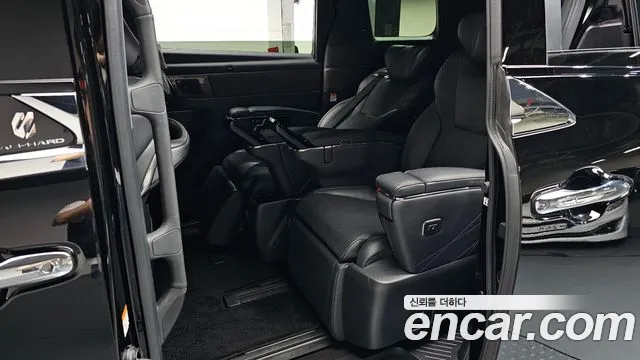 Toyota Alphard — Фото автомобиля 9