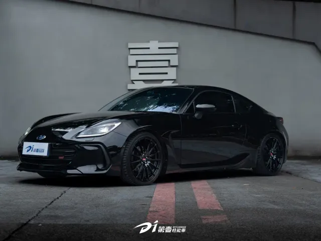 Фотография автомобиля — Subaru BRZ