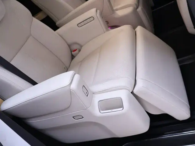 Li Auto MEGA — Фото автомобиля 24