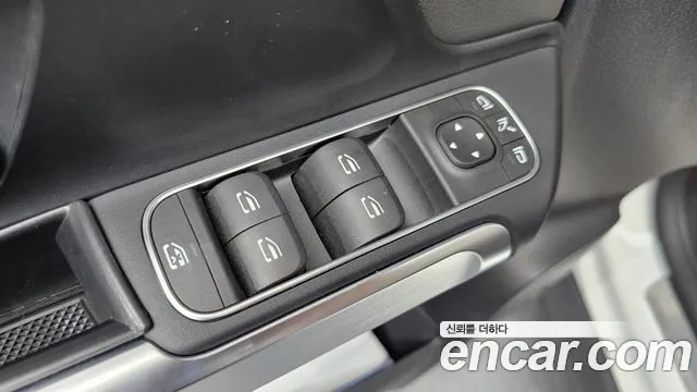 Mercedes-Benz EQB — Фото автомобиля 25