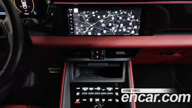 Porsche Macan — Фото автомобиля 14