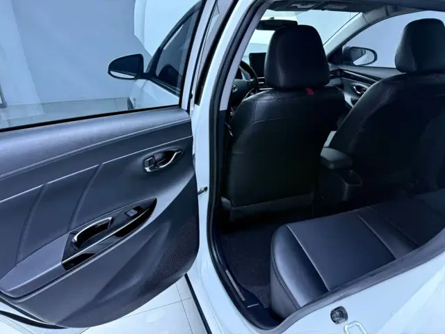 Toyota YARiS L Zhi Xuan — Фото автомобиля 16