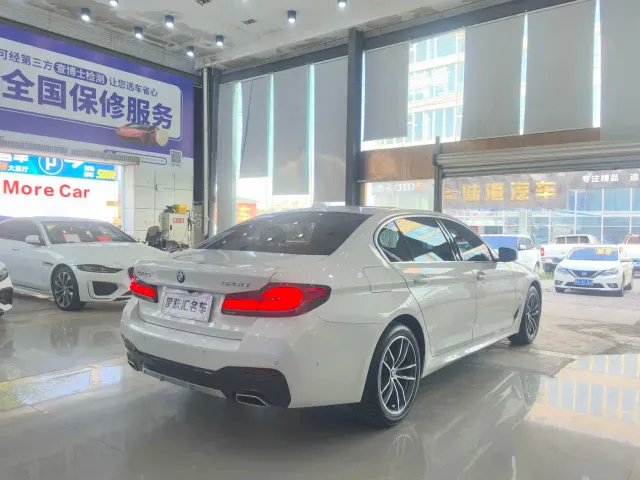 BMW 5 Series — Фото автомобиля 6