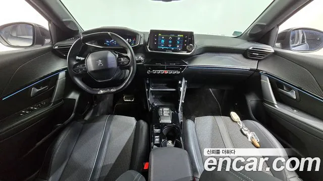 Peugeot 208 — Фото автомобиля 10