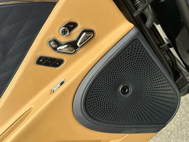 Bentley Flying Spur — Фото автомобиля 4