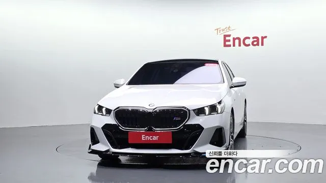 BMW 5 Series G60 — Фото автомобиля 2
