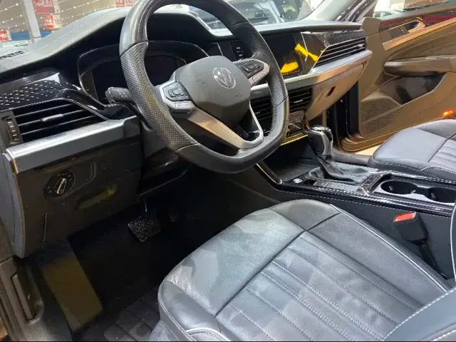 Volkswagen Passat — Фото автомобиля 5