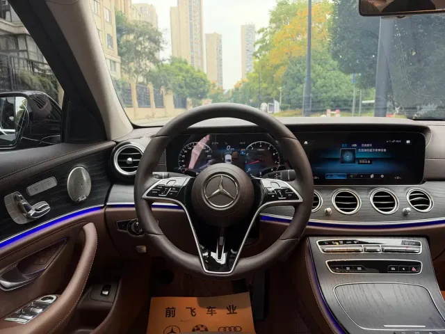 Mercedes-Benz E-Class — Фото автомобиля 7