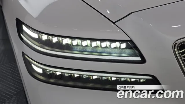 Genesis GV80 — Фото автомобиля 7