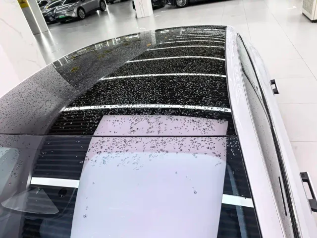 Geely Galaxy E8 — Фото автомобиля 9