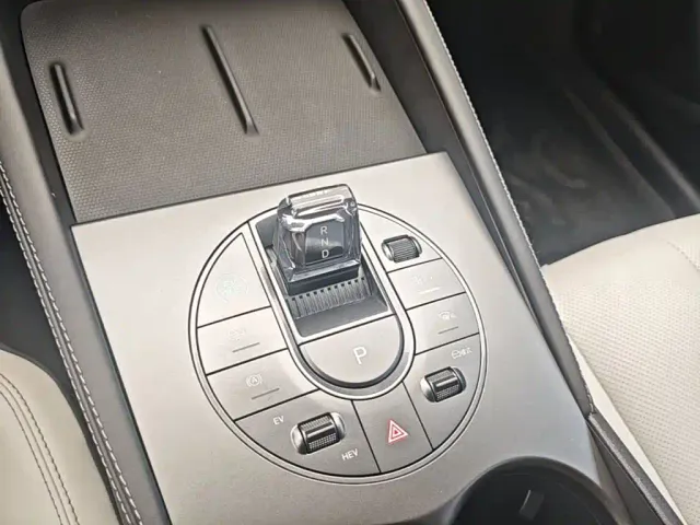 BYD Seal 06 — Фото автомобиля 13