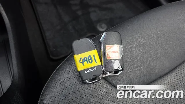 Kia Niro — Фото автомобиля 27