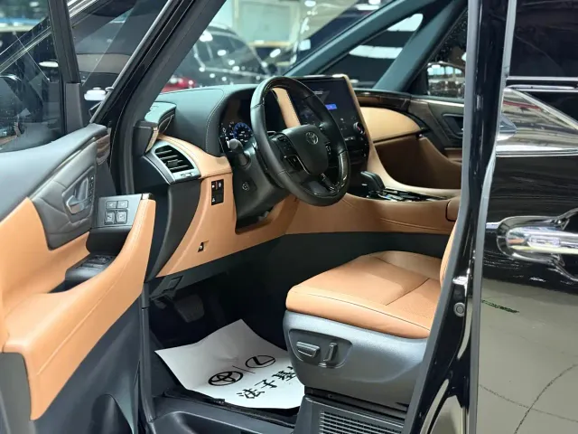 Toyota Alphard — Фото автомобиля 6