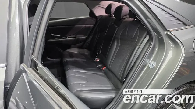 Hyundai AVANTE Avante (CN7) — Фото автомобиля 23