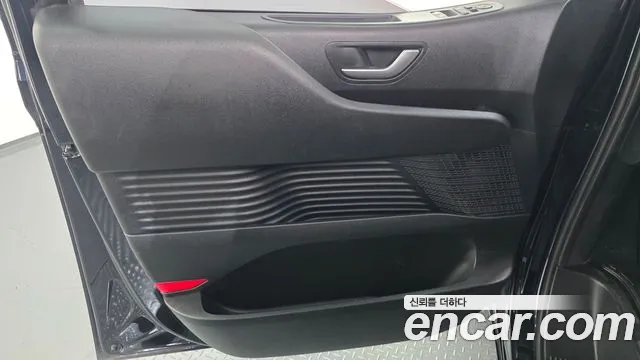 Hyundai Staria — Фото автомобиля 25