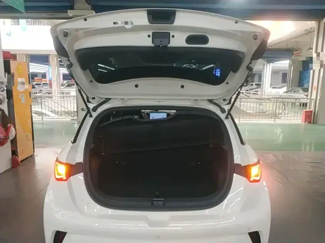 BYD Dolphin — Фото автомобиля 18