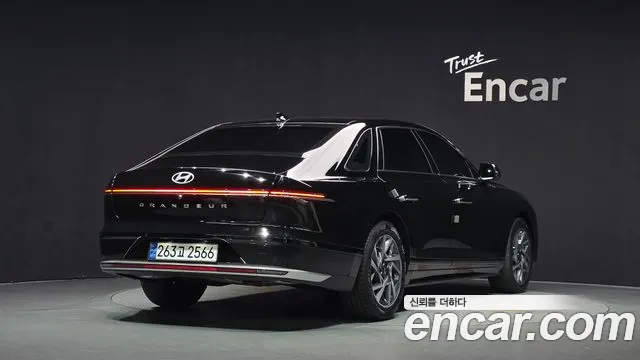 Hyundai Grandeur GN7 — Фото автомобиля 2