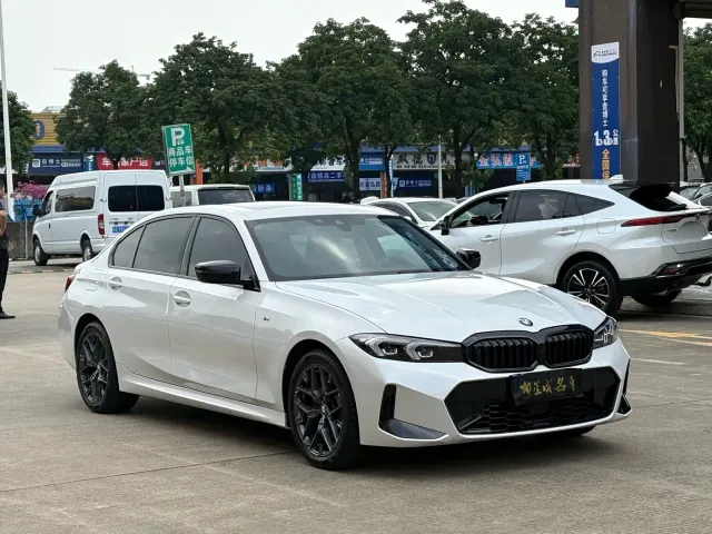 BMW 3 Series — Фото автомобиля 3