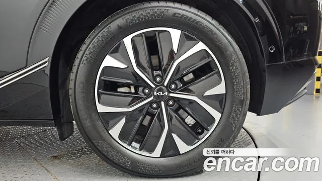 Kia EV6 — Фото автомобиля 6