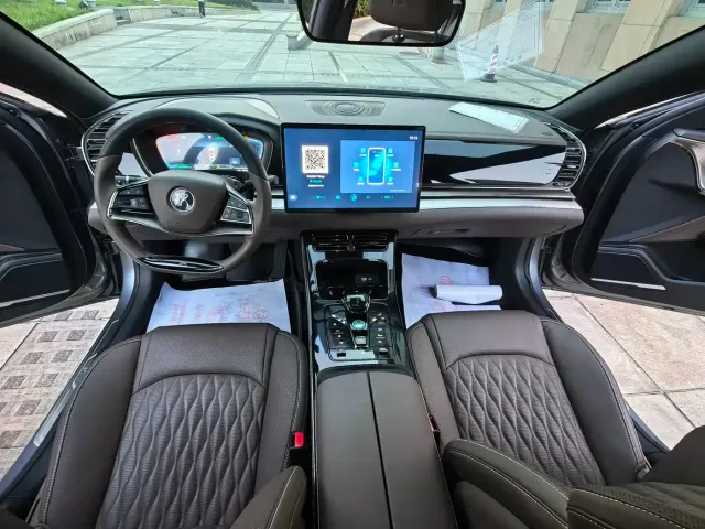 BYD Han — Фото автомобиля 11