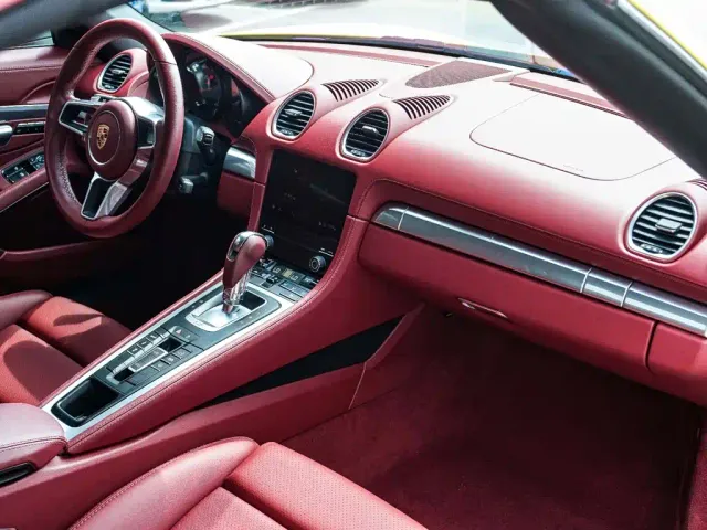 Porsche 718 — Фото автомобиля 5