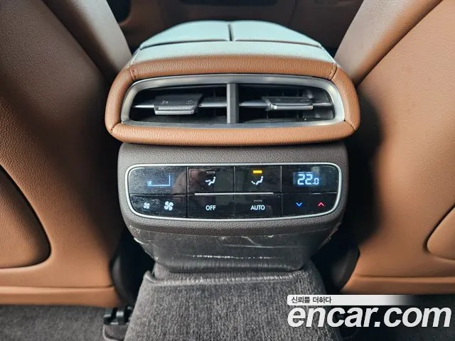 Genesis G80 Бензин 2.5 турбо 2WD — Фото автомобиля 17