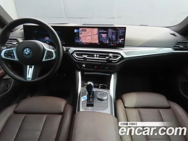 BMW i4 — Фото автомобиля 9