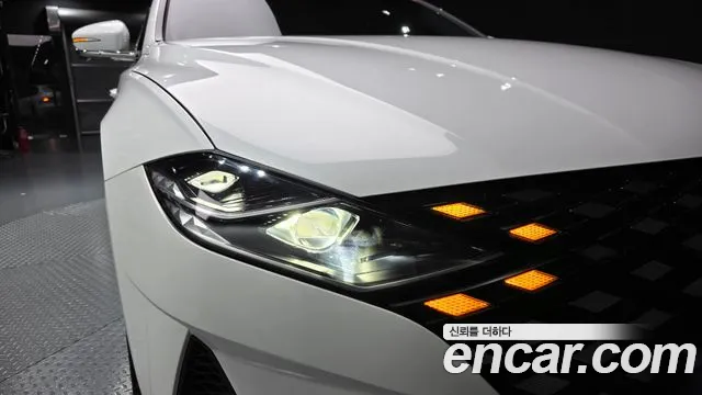 Hyundai Grandeur Grandeur (New) — Фото автомобиля 7