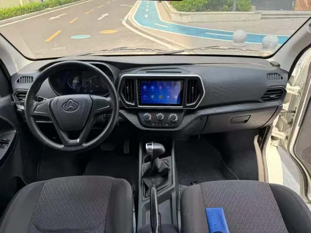 Changan Ruixing EM80 — Фото автомобиля 8