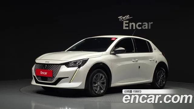 Фотография автомобиля — Peugeot 208 e-208 2nd Gen
