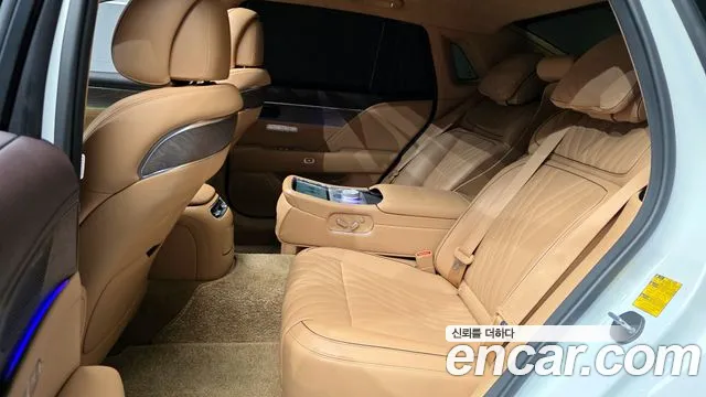 Genesis G90 Бензин 3.5 турбо AWD — Фото автомобиля 12