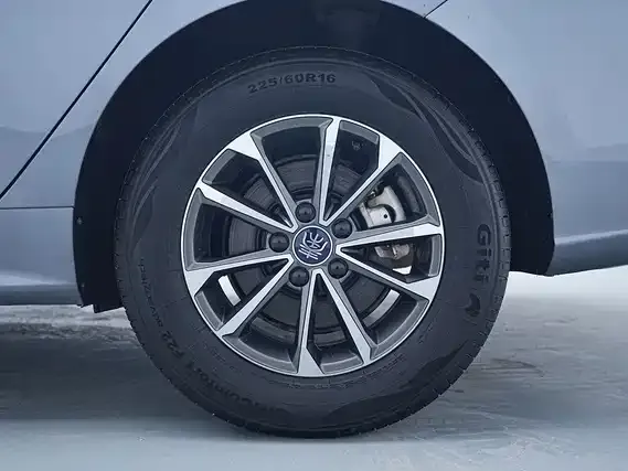 BYD Qin PLUS — Фото автомобиля 7