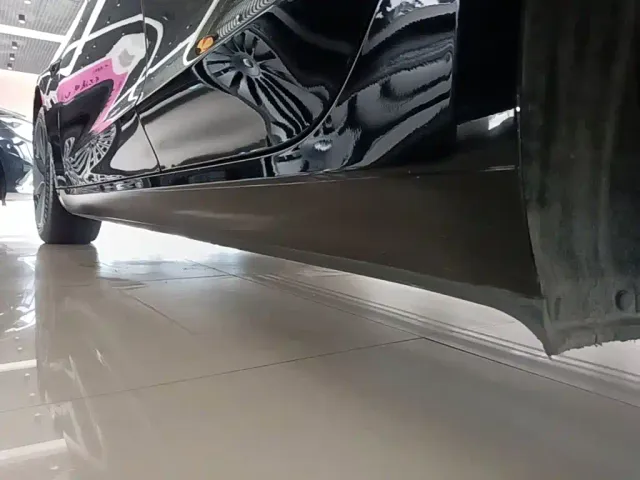 Tesla Model 3 — Фото автомобиля 21