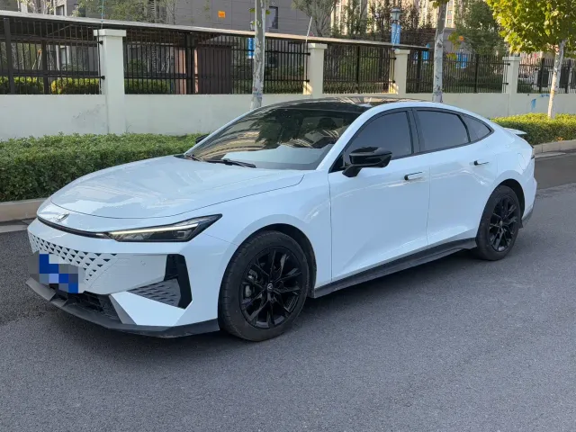 Фотография автомобиля — Changan UNI-V