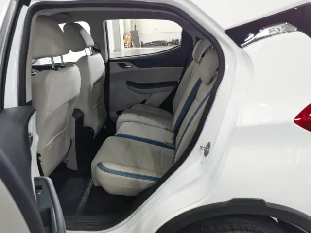 BYD Yuan Pro — Фото автомобиля 15