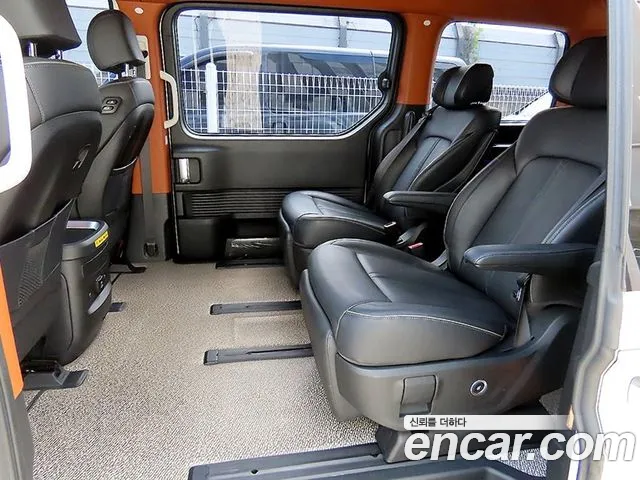 Hyundai Staria Staria L3.5 Lounge 7 мест — Фото автомобиля 6