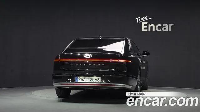 Hyundai Grandeur GN7 — Фото автомобиля 4
