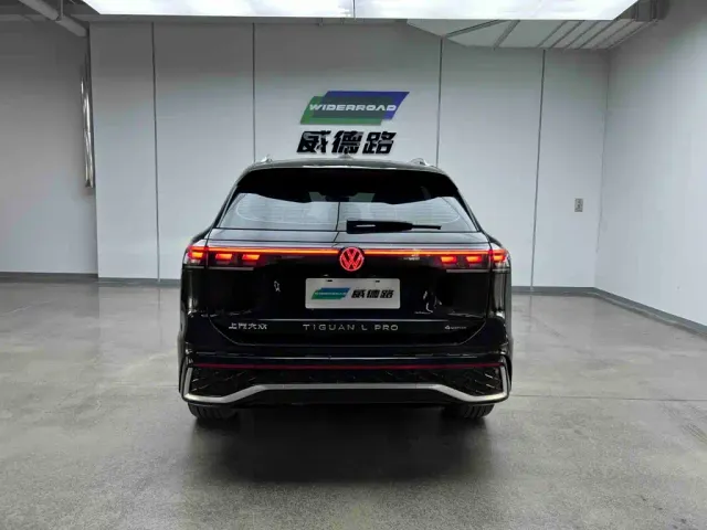 Volkswagen Tiguan L — Фото автомобиля 7