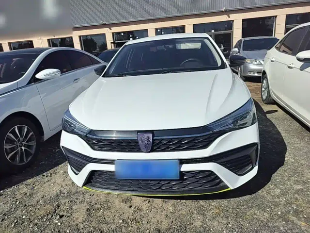 Roewe i5 — Фото автомобиля 2